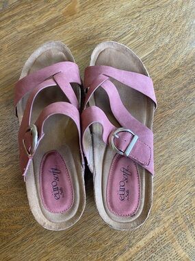 EuroSoft Women's Rose Pink Buckle Strappy Sandals